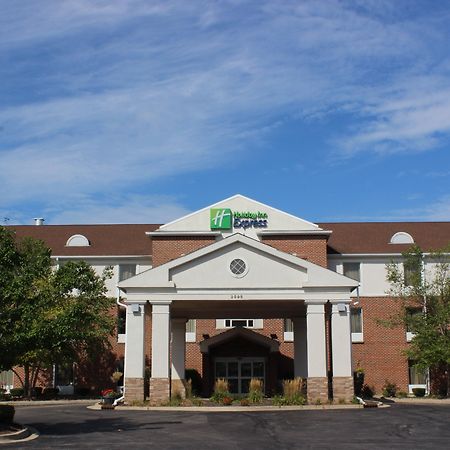 Holiday Inn Express Hotel & Suites Chicago-Algonquin By Ihg Exterior photo