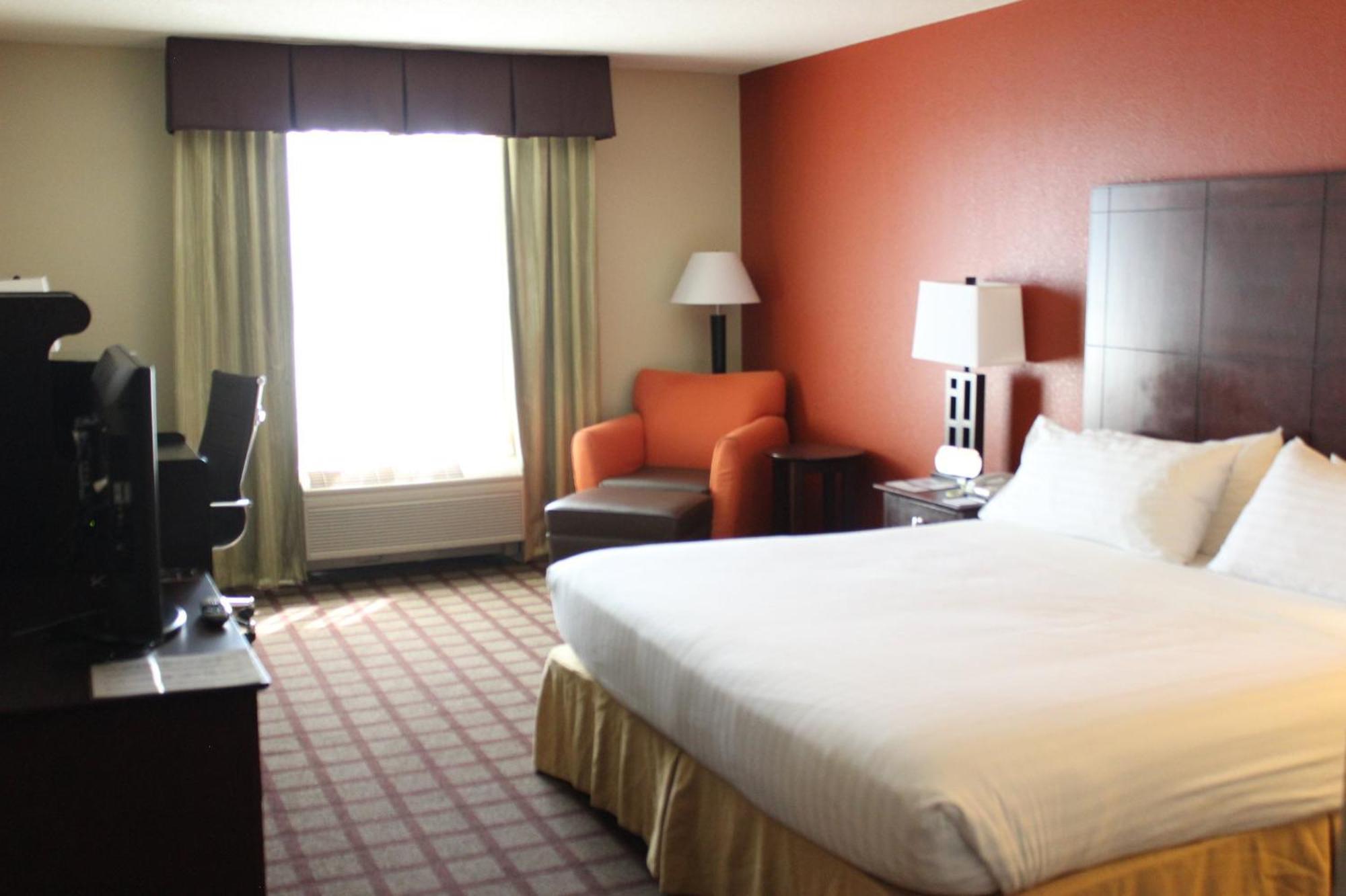 Holiday Inn Express Hotel & Suites Chicago-Algonquin By Ihg Exterior photo