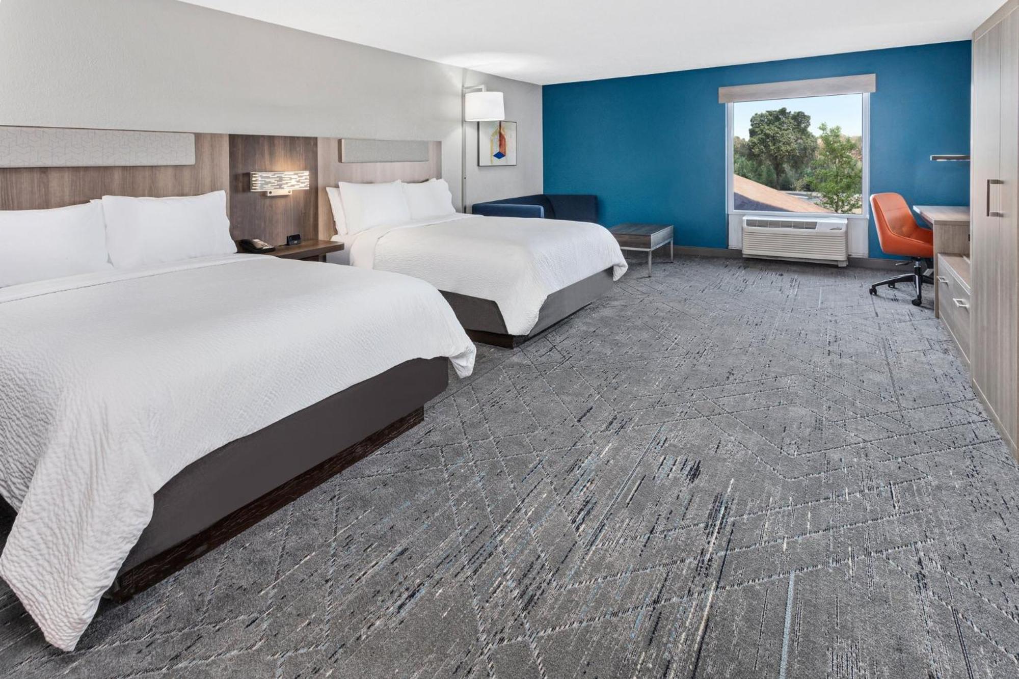 Holiday Inn Express Hotel & Suites Chicago-Algonquin By Ihg Exterior photo